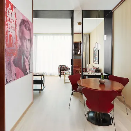 Hotel Living Kanzler 4*