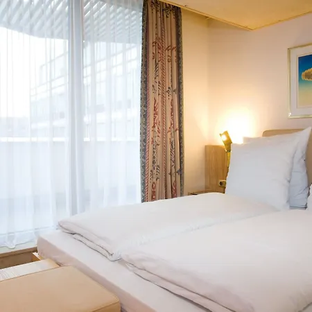 Living Kanzler Hotel Bonn