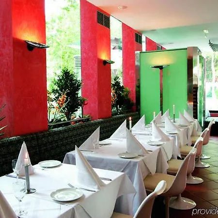 Otel Living Kanzler Bonn