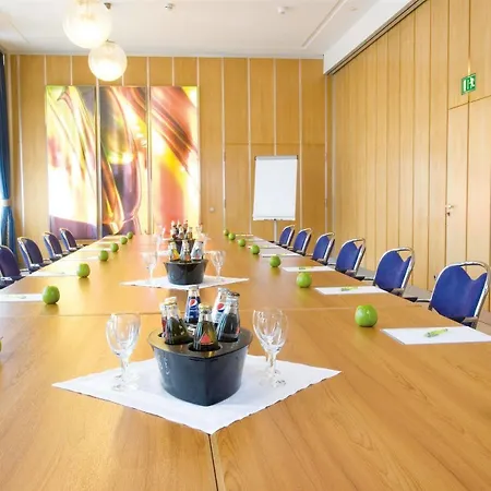 Living Kanzler Hotel